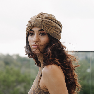 Turban Brown Model